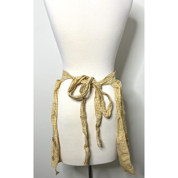 Vintage Mustard Yellow Cotton Apron with Long Straps Embroidered Stitch Detail - Picture 4 of 6